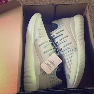 Icemint Adidas tubular